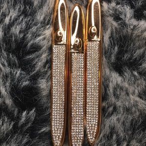 Eyelash glue eyeliner